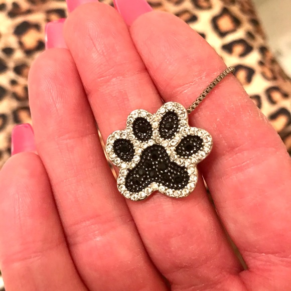 COPY - MUST HAVE PAW PRINT NECKLACE!!!🐾🐾 - Picture 5 of 10